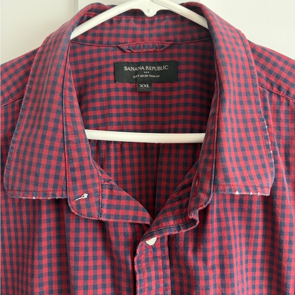 Banana Republic Burgundy Checkered Shirt - Picture 2 of 2